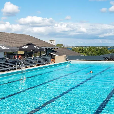 5 Person In Дом отдыха Обенро